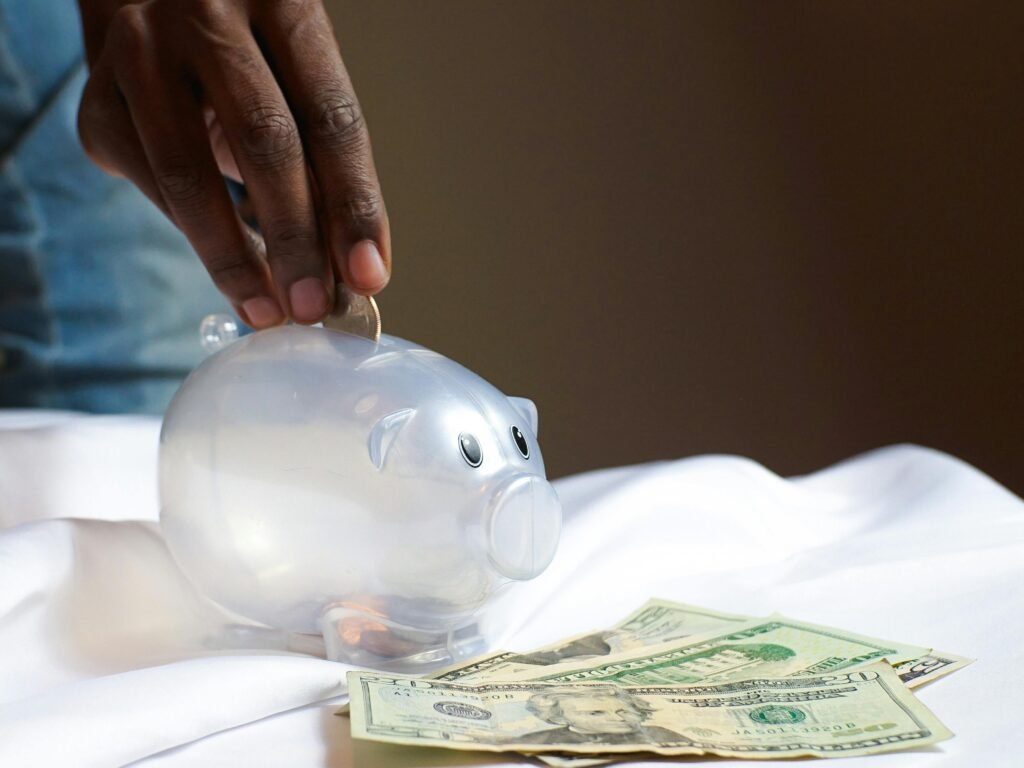 piggy bank interest savings