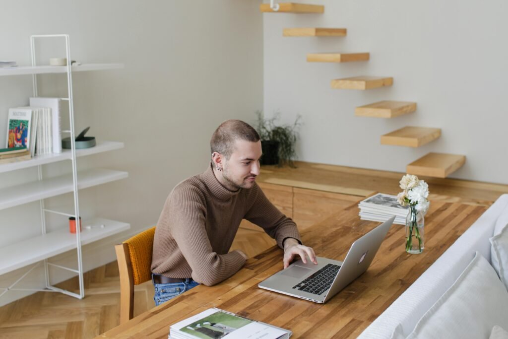 how to pay taxes as a freelancer