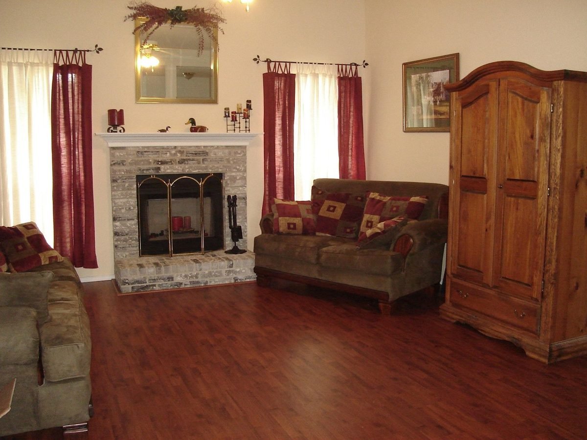 Family living room protected by a life insurance calculator result