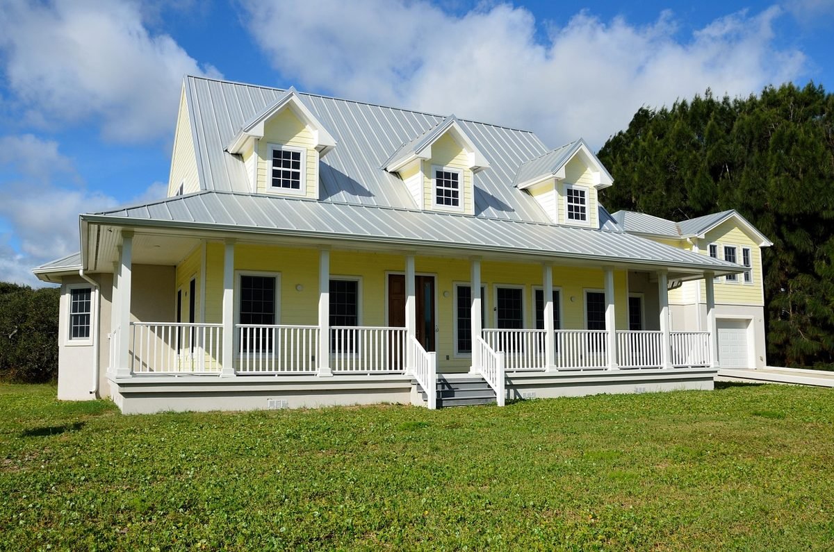 Family home protected by a life insurance policy