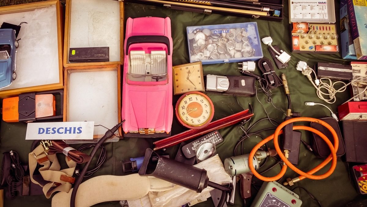 Garage sale items to sell and save 1000 in 30 days