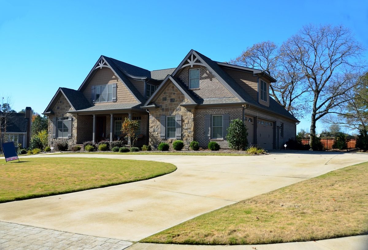 Suburban house a buyer can shop for with a mortgage pre-approval