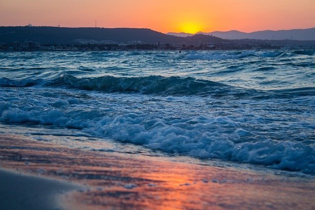 Calm sunset over the sea, the goal of social security benefits in retirement